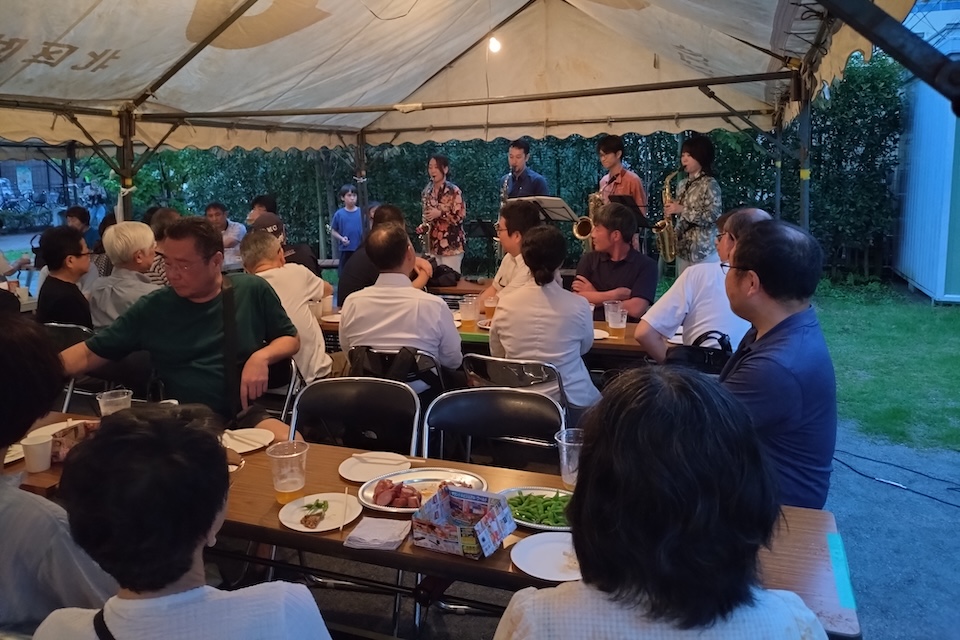 ふれあい広場の開催