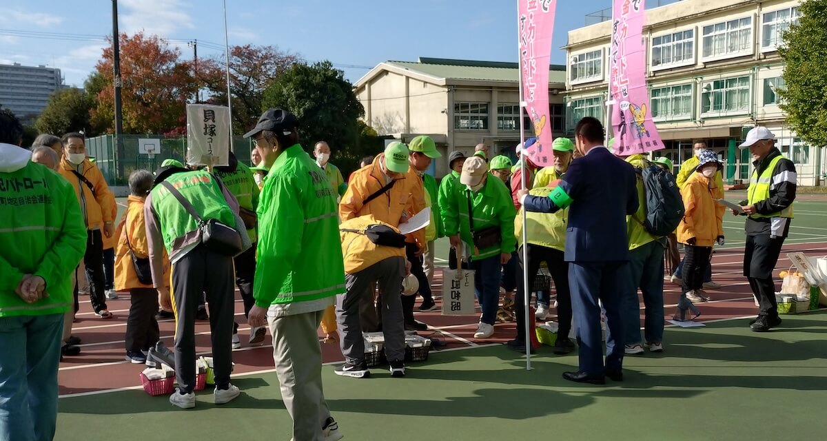昭和町自治会でのパトロールのようす